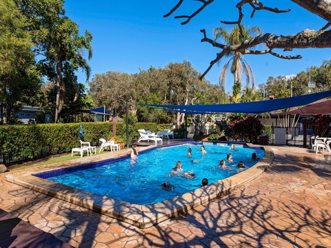 Discovery Parks - Emerald Beach - Lightning Ridge Tourism 1