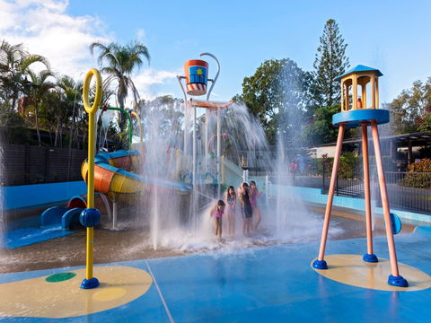 Discovery Parks - Emerald Beach - Lightning Ridge Tourism 2