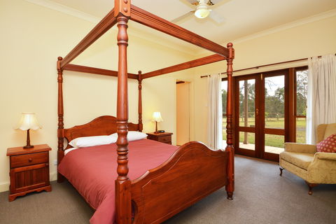 Grasmere Estate Homestead - Lightning Ridge Tourism 2