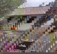 Hill End Pines Cottage - Lightning Ridge Tourism