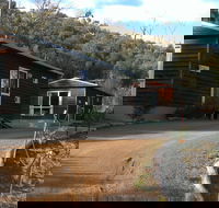 Hobart Bush Cabins - Lightning Ridge Tourism