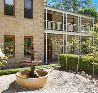 Le Chateau - Lightning Ridge Tourism