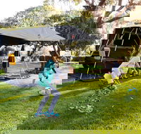 Mortlake Caravan Park - Lightning Ridge Tourism
