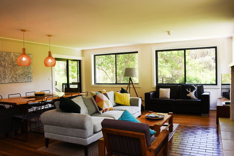 Mountain River House - Lightning Ridge Tourism 2
