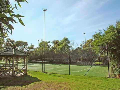 Ocean Grove Holiday Park - Lightning Ridge Tourism 1