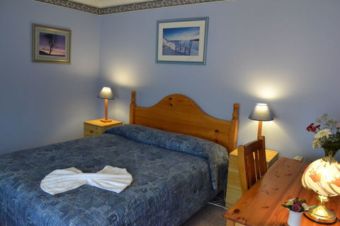 Palms Bed And Breakfast - Lightning Ridge Tourism 1