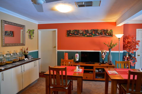 Palms Bed And Breakfast - Lightning Ridge Tourism 2