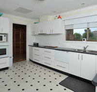 Seaview's Holiday House - Lightning Ridge Tourism