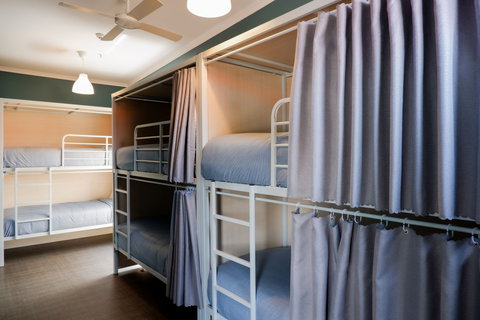 Stoke Beach House - Lightning Ridge Tourism 2