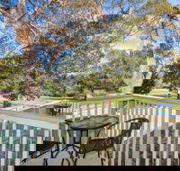 Villa De Golf at Mollymook - Lightning Ridge Tourism