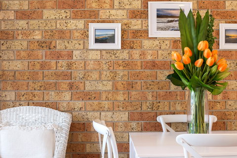 Villa De Golf At Mollymook - Lightning Ridge Tourism 2