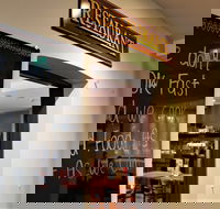 Walshs Hotel - Lightning Ridge Tourism