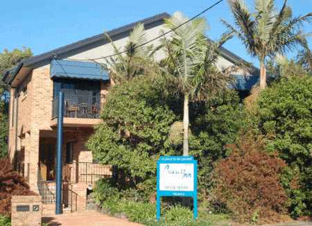 Creekside Inn - Lightning Ridge Tourism