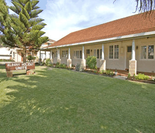 Albany Holiday Units - Lightning Ridge Tourism