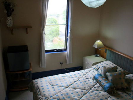 Bayview Backpackers YHA - Lightning Ridge Tourism 0