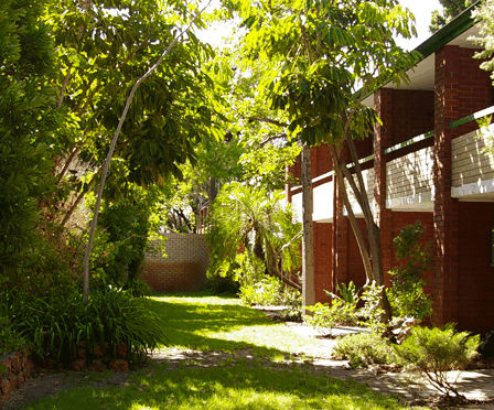 Flag Motor Lodge - Lightning Ridge Tourism 4