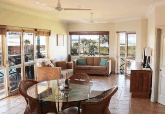 Moonlight Bay Suites - Lightning Ridge Tourism