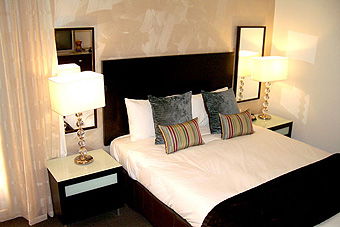 Best Western Plus Hovell Tree - Lightning Ridge Tourism 0