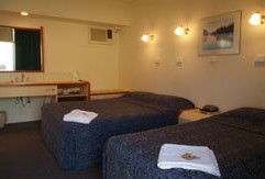 Astor Hotel Motel - Lightning Ridge Tourism 1