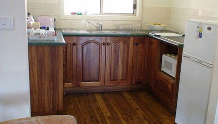 Albury Cottages - Lightning Ridge Tourism 3