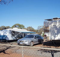 Menzies Caravan Park - Lightning Ridge Tourism