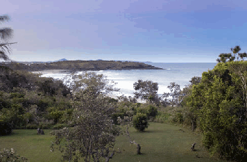 Headlands Beach Guest House - Lightning Ridge Tourism 1