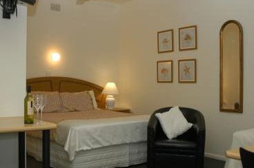 Bermagui Motor Inn - Lightning Ridge Tourism 1