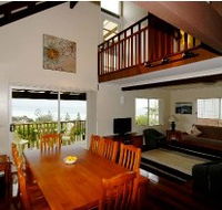 Bonny Hills Beach House - Lightning Ridge Tourism