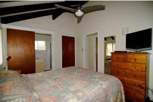Bonny Hills Beach House - Lightning Ridge Tourism 1