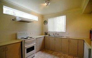 Bonny Hills Beach House - Lightning Ridge Tourism 4