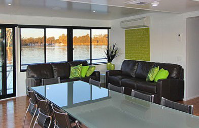 All Seasons Houseboats - Lightning Ridge Tourism 2