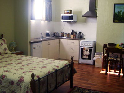 Armadale Cottage Bed And Breakfast - Lightning Ridge Tourism 2