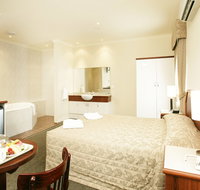 Bayswater Hotel - Lightning Ridge Tourism