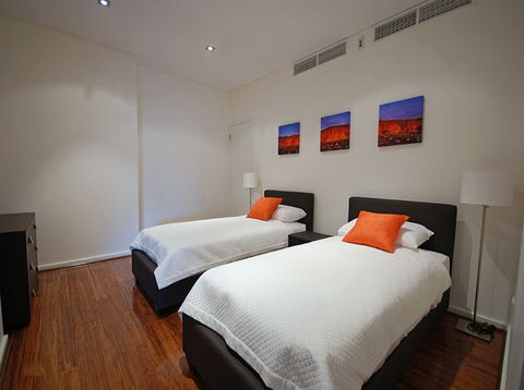 Gallery Suites - Lightning Ridge Tourism 0