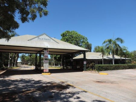 Palm Grove Caravan Resort - Lightning Ridge Tourism 3