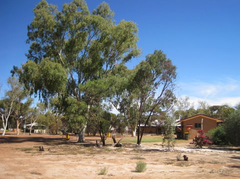 Kondinin Caravan Park - Lightning Ridge Tourism 0