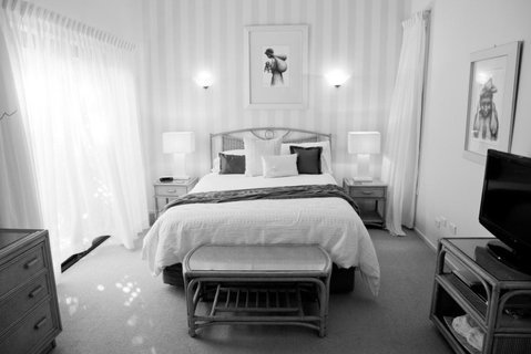 Headlands Beach Guest House - Lightning Ridge Tourism 2