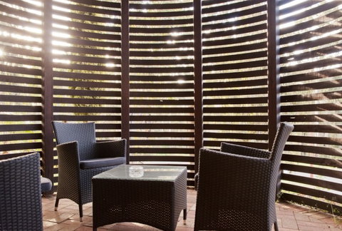 Best Western Pemberton Hotel - Lightning Ridge Tourism 5