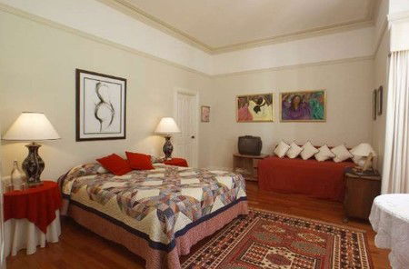 Ford House Retreat - Lightning Ridge Tourism 8