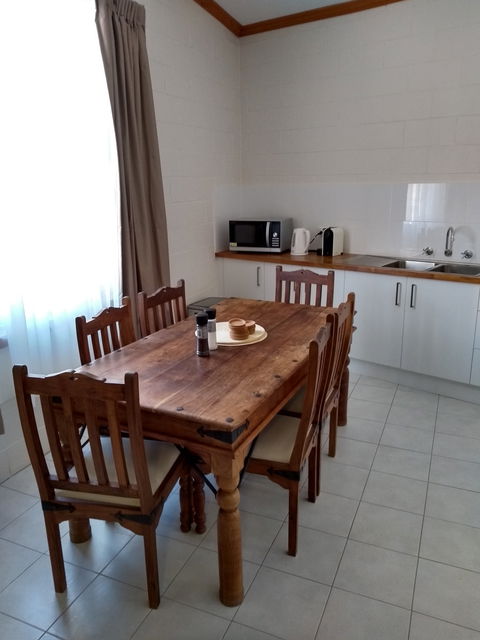 Adelaide Hills Birdwood Cottage - Lightning Ridge Tourism 1