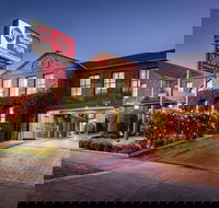 Best Western Plus Buckingham International - Lightning Ridge Tourism