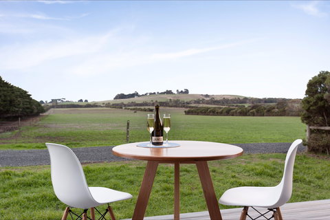 Bimbadeen Phillip Island Farm Retreats - Lightning Ridge Tourism 0