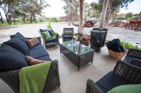 Boundary Farm - Lightning Ridge Tourism 1