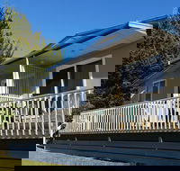 Carmen's Inn - Lightning Ridge Tourism