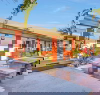Econo Lodge Karratha - Lightning Ridge Tourism