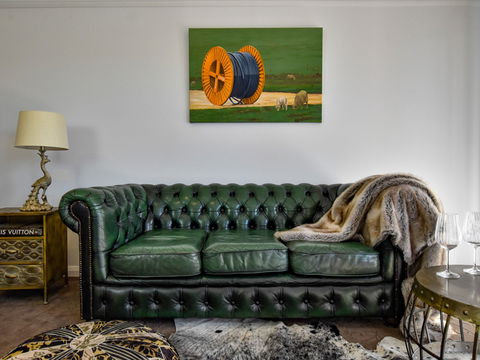 Farmers Arms Hotel Daylesford - Lightning Ridge Tourism 0