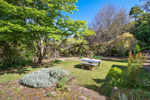 Gowan Ross Cottage - Lightning Ridge Tourism 0