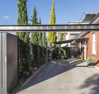 Hobart Cityscape Apartment 4 Studio - Lightning Ridge Tourism