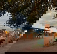 Mud Hut Motel - Lightning Ridge Tourism