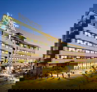 Novotel Brisbane Airport - Lightning Ridge Tourism